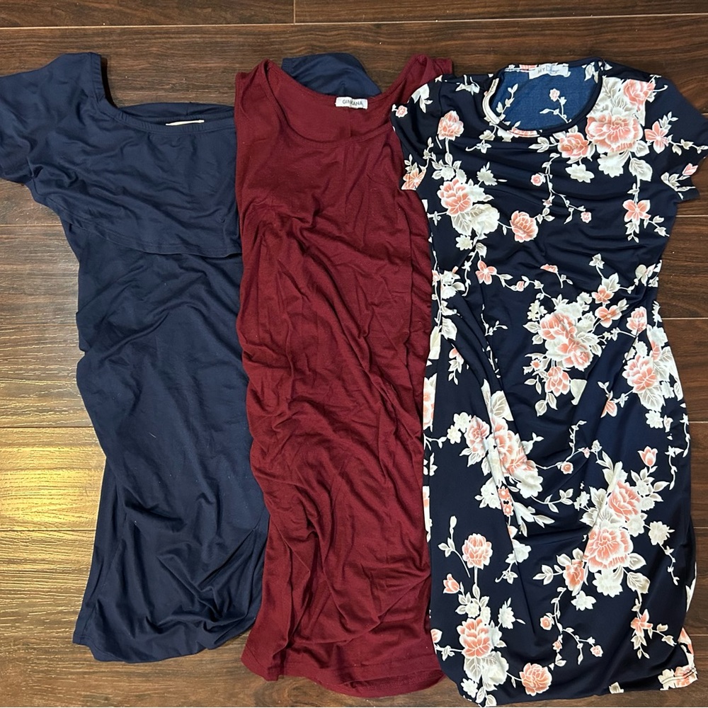 Three Size Small Short Sleeve Maternity Dresses